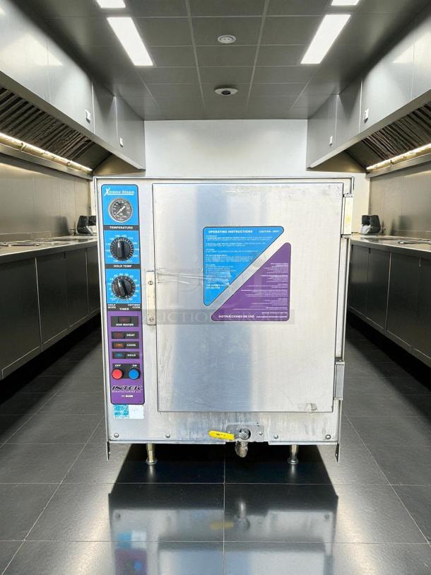 Groen XS-208-12-3 electric convection steamer, 23", boilerless, external heating element, tested working, stainless steel.