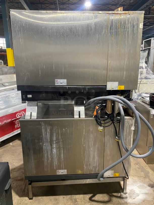 Rational iCombi Pro Series double-stacked combi oven, stainless steel, natural gas, Model LM100CGAXXXX, on legs, with wired oven rack, 208/240V 1 Phase.