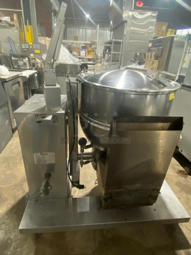 Groen 40 Gal. Stainless Steel Gas Tilting Steam Kettle, Model DHT/1-40, SN: 64233, on legs, excellent condition.