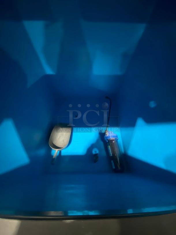 Manitowoc Indigo Series ice maker and bin combo, model IYT0500A-161, includes ice scooper, air-cooled, stainless steel, Energy Star certified.