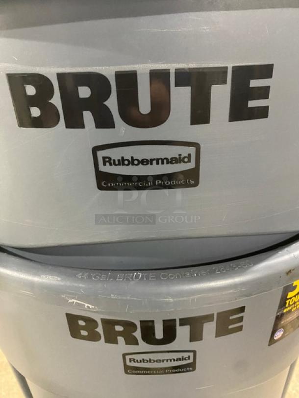Rubbermaid BRUTE Series 44 Gal. gray trash container, commercial-grade, with labels. Includes dolly, excellent condition.