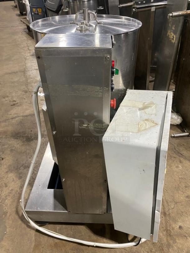 Commercial stainless steel 2-speed food processing machine with Yooyist digital timer. Heavy-duty, electric-powered.