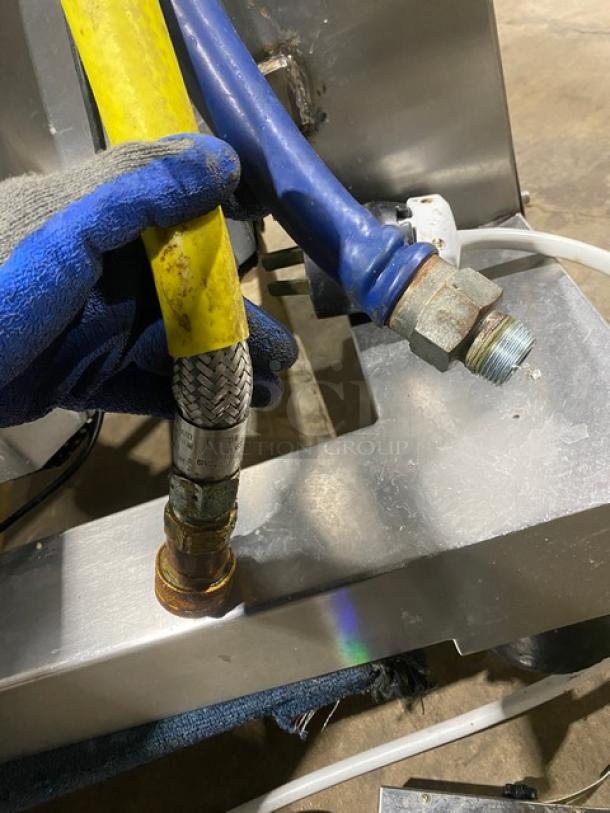 Commercial stainless steel 2-speed cutter/mixer with Yooyist digital timer, sturdy build, ideal for food processing.