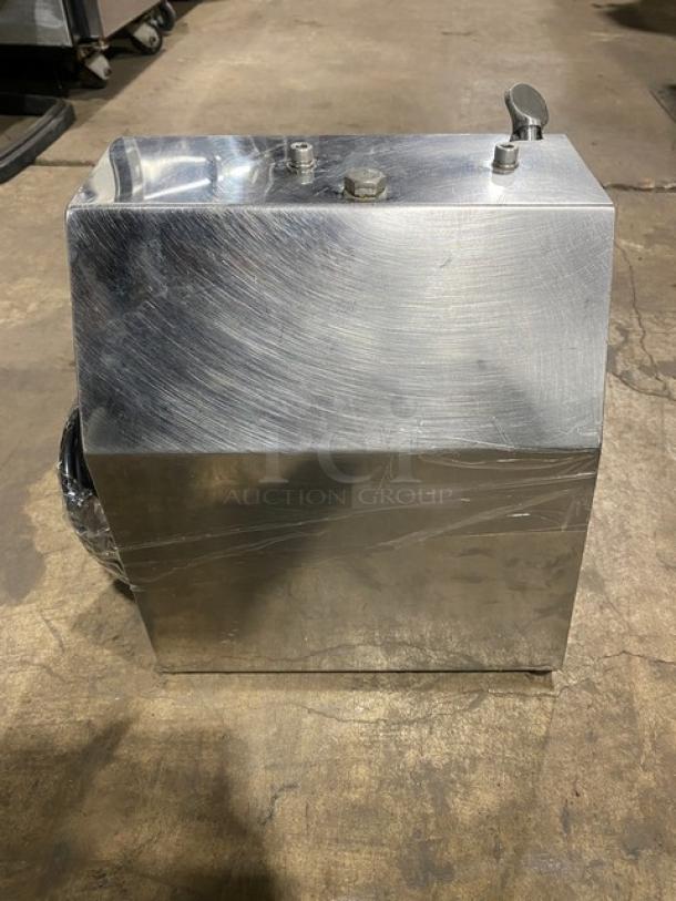 American Eagle AE-G22N stainless steel electric meat grinder, commercial bench model, 115V, on legs, polished finish.