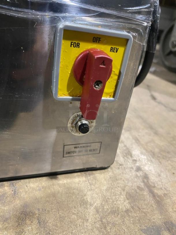 American Eagle AE-G22NM electric motor unit with #12 hub. Stainless steel, 115V, 1 phase. Features forward/reverse switch.