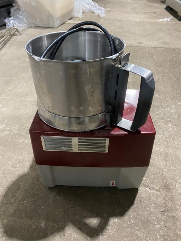 Robot Coupe R2U countertop food processor, 3 qt capacity, electric powered, model 2471197603L-08, 120V, used condition.