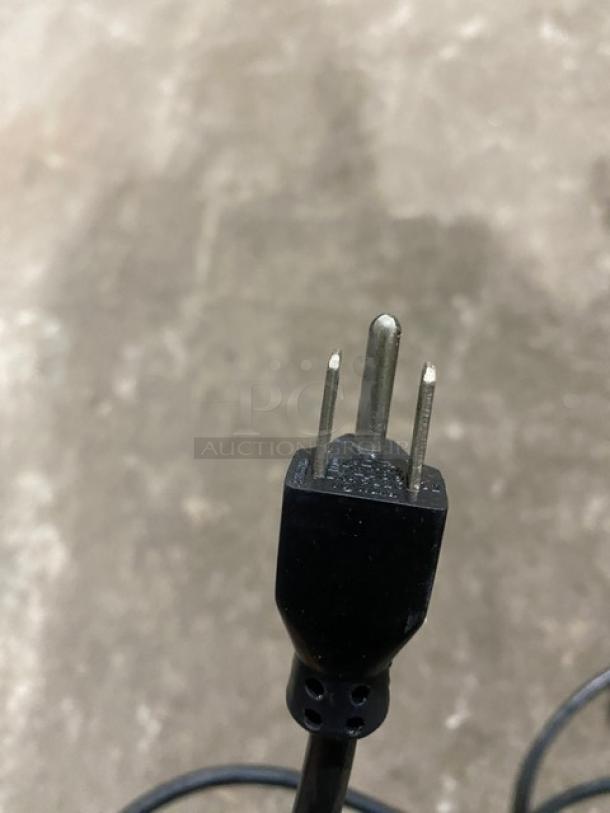 Electric plug for Robot Coupe R2U commercial food processor. 120V.