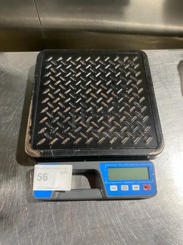 Ava Weigh 334RSB250T digital receiving scale, 250 lb capacity, with handle; worn platform, mint condition display panel.