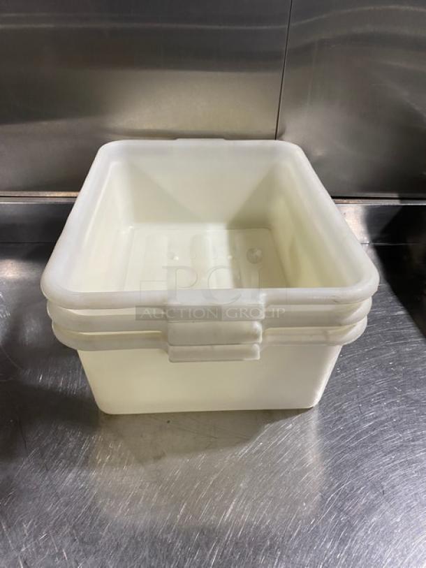 Commercial white rectangular food storage container with handles, durable plastic, stackable design, excellent condition.