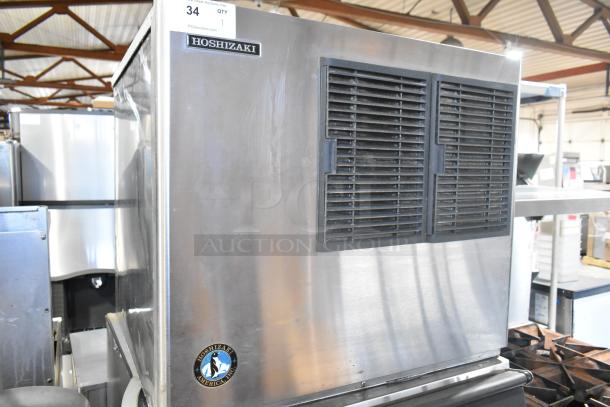 Hoshizaki KML-631MAH ice head on Hoshizaki B-500SF bin, stainless steel, 208-230V, 1 phase, excellent condition.