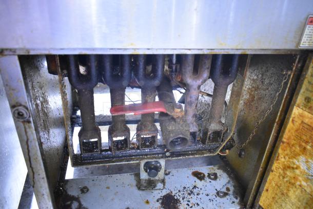 Cecilware Pro FMS705NAT 70 lb stainless steel commercial gas fryer, visible burners, used condition.