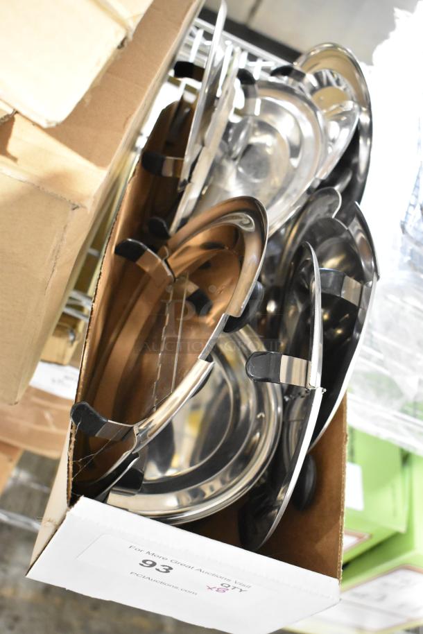 8 new Update ISHC-40 stainless steel round center hinge lids, in box. Mint condition, ideal for kitchen use.