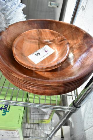16 brand new Update wood pattern bowls, including WSB-8. Wooden appearance, pristine condition, auction tag "95 QTY".