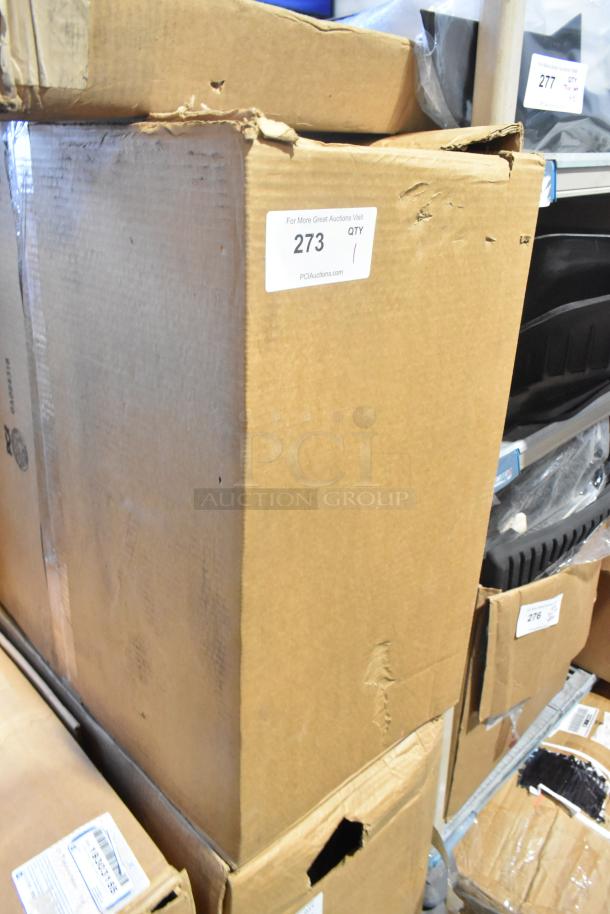 Box of 2 brand new GM 19303155 rims, visible cardboard packaging with minor wear, label shows quantity "273 QTY 1."