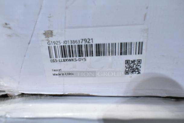 Alt text: Barcode label for faucet G1925-JD138637921, showing product code, QR code, and "Made in China" marking.