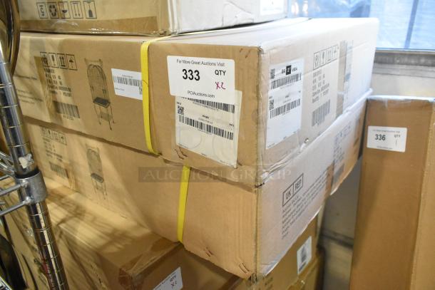 Stacked boxes labeled "2 BRAND NEW SCRATCH AND DENT! G3052-H18133 Bird Cage." Packaging shows handling symbols and auction details.