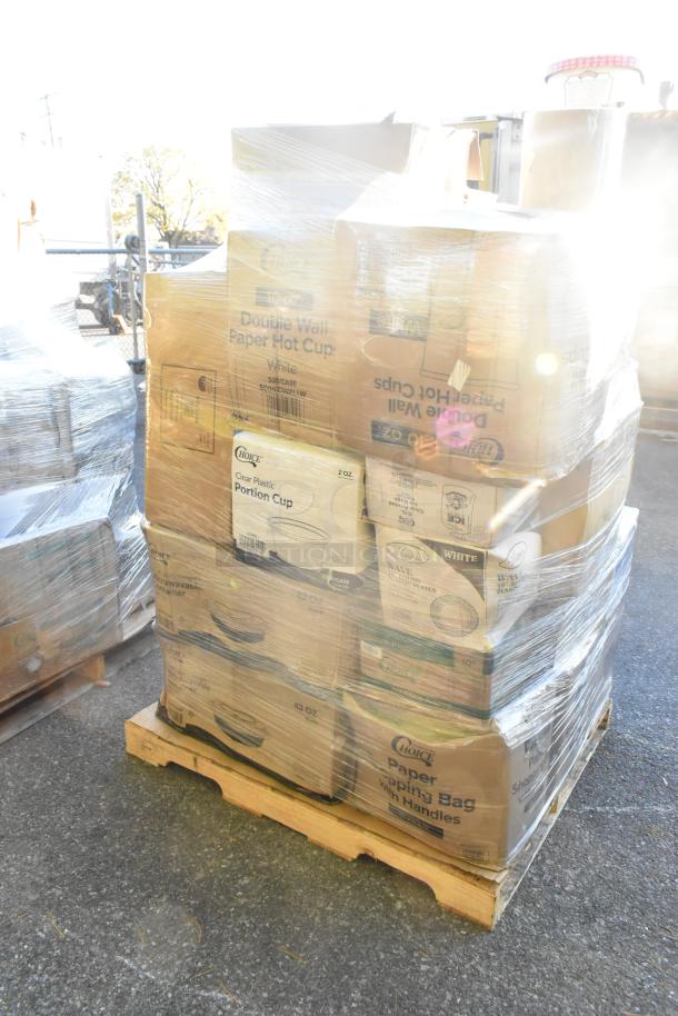 Pallet of 34 new scratch and dent items including plates, lids, containers, and cold cups. Boxes display "Choice" brand labels.