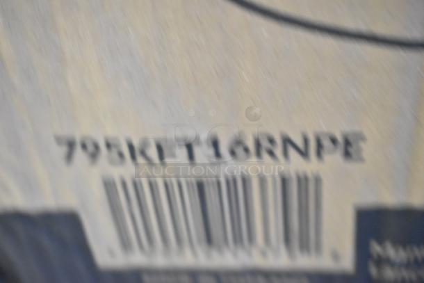 Blurry label showing "795KFT16RNPE" and a barcode on a box of Choice 16 oz. Round Kraft PE-Lined Containers.