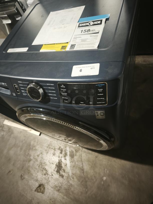 GE 4.8 cu ft Smart Front-Load Washer, Model GFW550SPRRS. Features UltraFresh Vent System. Like new condition.