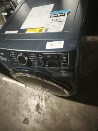 GE 4.8 cu ft Smart Front-Load Washer, Model GFW550SPRRS. Features UltraFresh Vent System. Like new condition.