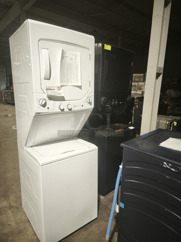 NEW GE GUD24ESSMWW unitized washer and dryer, 2.3 cu ft washer with stainless steel basket, 4.4 cu ft electric dryer.