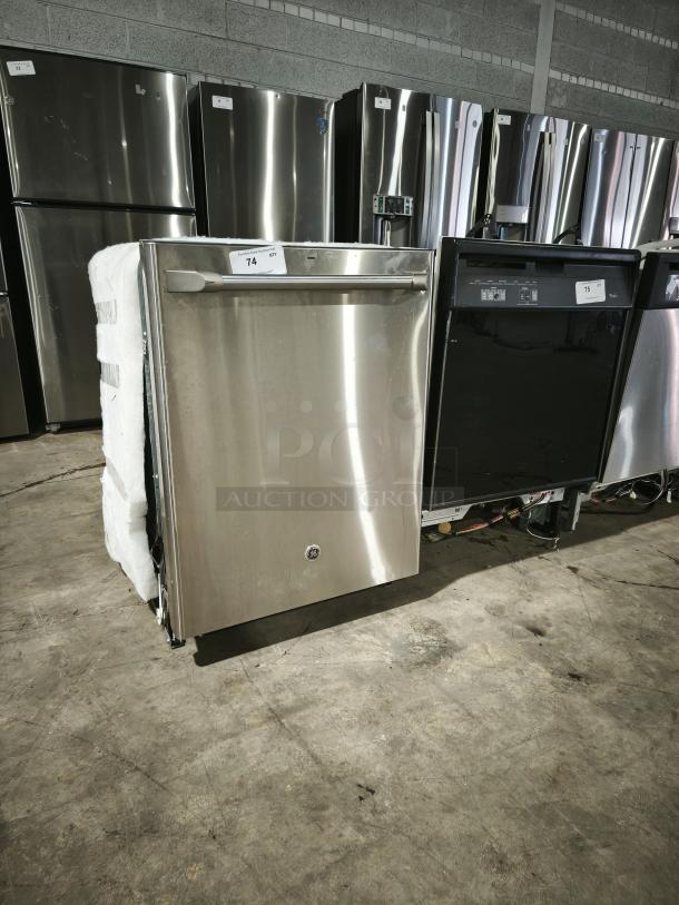 NEW GE Café™ Series Stainless Built-In Dishwasher, Model CDT765SF7SS, featuring stainless interior, auction lot 74.