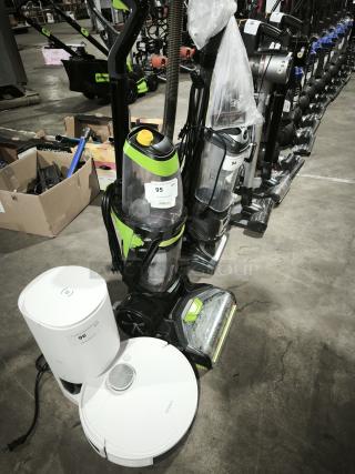 BISSELL ProHeat 2X Revolution Pet Carpet Cleaner, model 1548, green unit. Good condition, with tags attached.