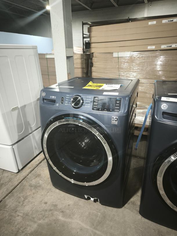 GE 4.8 cu ft Smart Front-Load Washer, Model GFW550SPRRS, like new. Features UltraFresh Vent System with OdorBlock™.