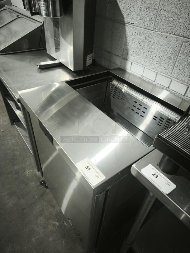 BERG BERS27 8 Pan 1-Door Sandwich Prep Table, stainless steel, excellent condition, includes 51 QTY label.