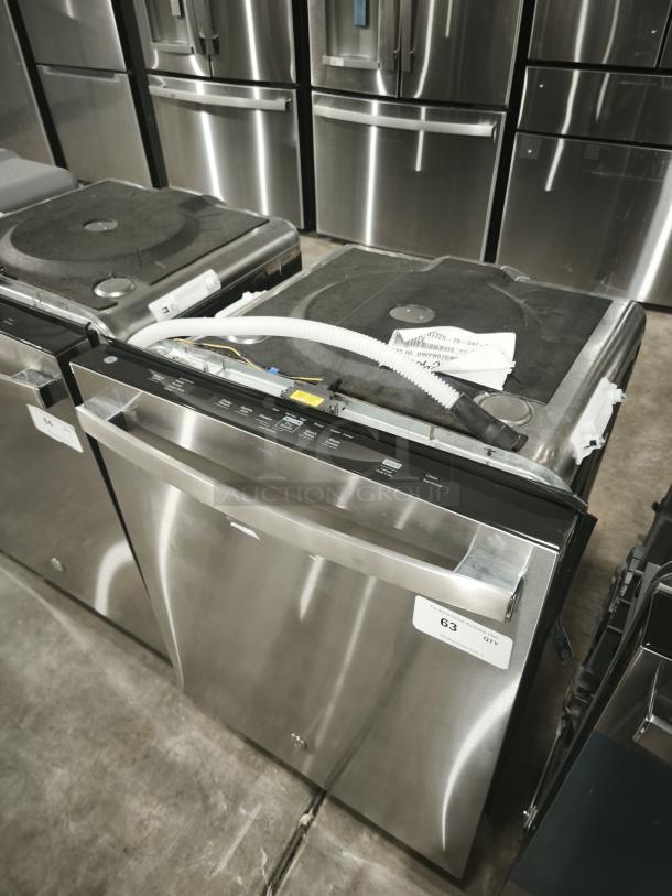 NEW GE 24″ Smart Dishwasher, Model PDT795SYVFS, with 3rd Rack, UltraFresh, Microban® in top-condition, stainless steel.