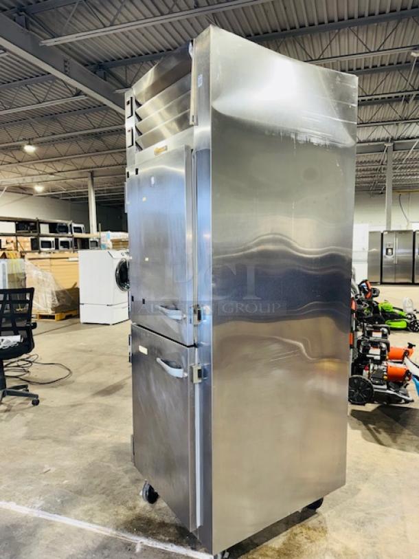 Traulsen RDT132WUT-HHS stainless steel reach-in refrigerator/freezer, 21.6 cu. ft., like-new condition, single section, 115 volts.