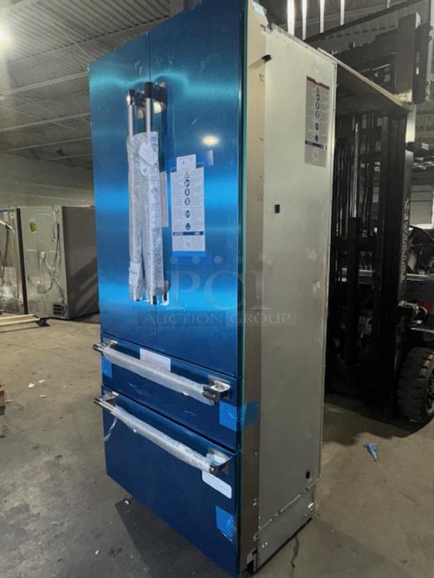 Thermador Freedom T36BT120NS French door bottom freezer, brand new, 36" stainless steel, with original protective wrap.