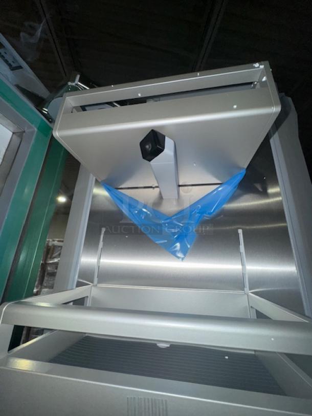 Brand new Thermador Freedom T36BT120NS French Door Bottom Freezer, 36" stainless steel, professional grade.