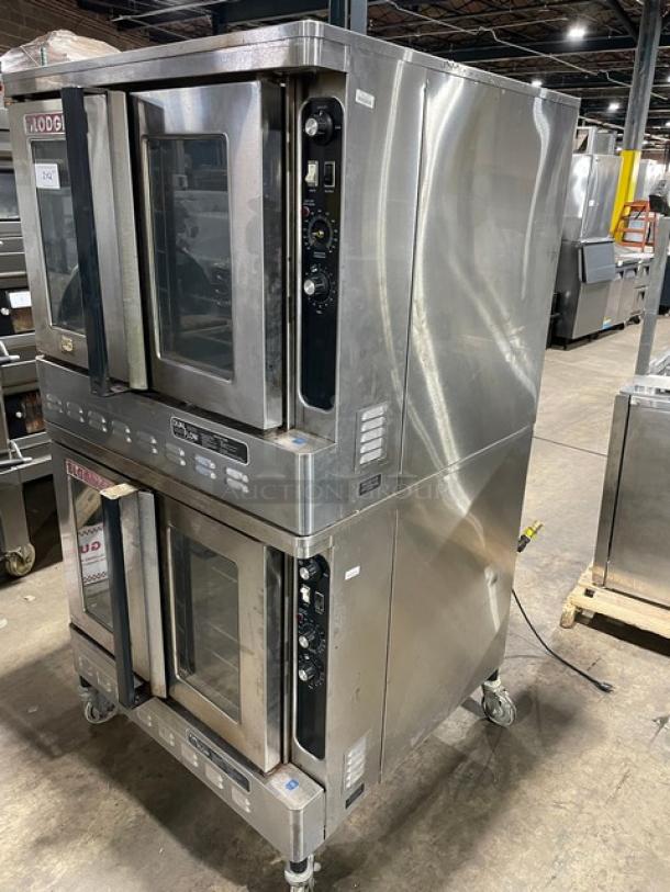 Blodgett Dual-Flow stainless steel double-stacked convection oven, natural gas, solid state thermostat, on casters.