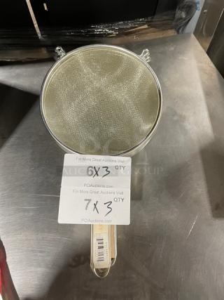 Adcraft SGTN-8 round mesh strainer, 8-inch, tinned steel, wooden grip handle, brand new condition.