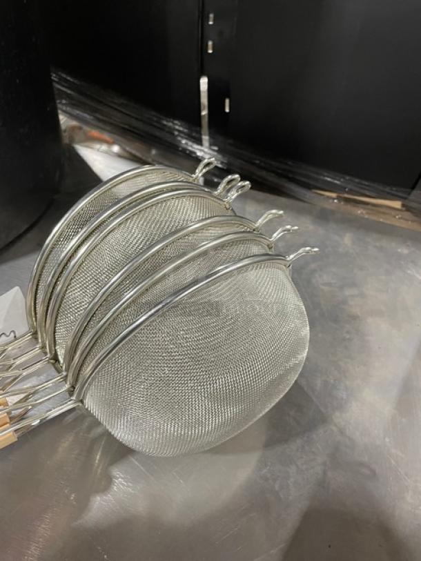 NEW Adcraft 8" round mesh strainer, model SGTN-8, tinned steel, wooden grip handle. Ideal for commercial use.