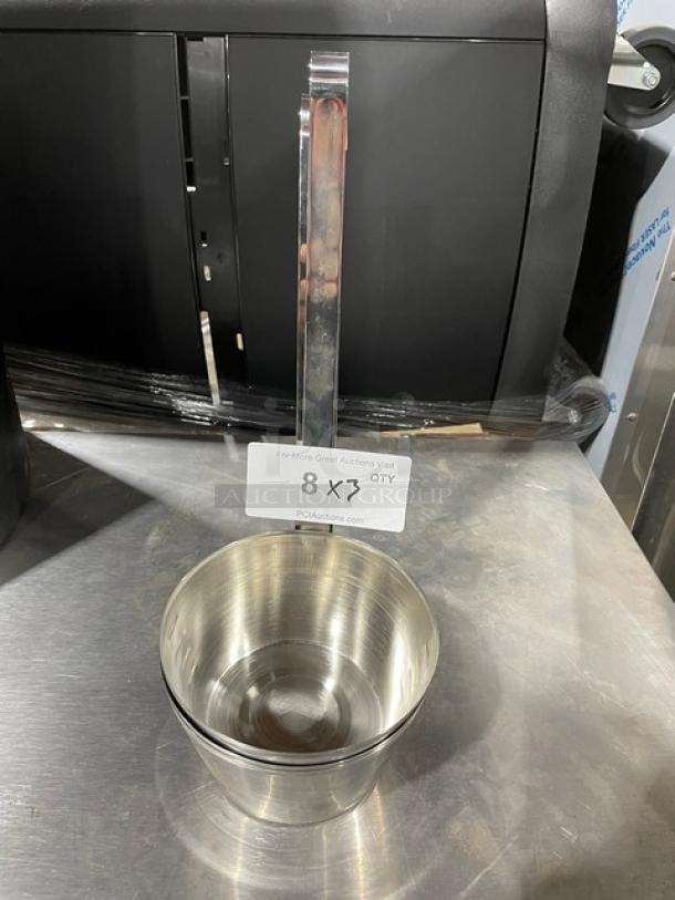 Adcraft stainless steel 32 oz. dipper ladle, model D32GSA. New condition, durable construction, perfect for commercial use.