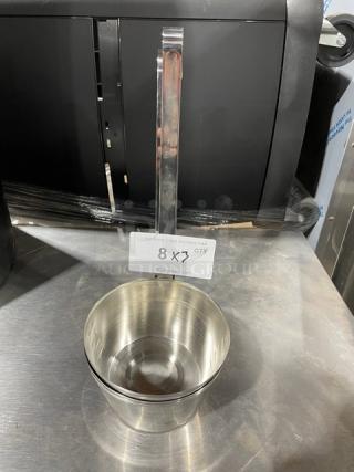 Adcraft stainless steel 32 oz. dipper ladle, model D32GSA. New condition, durable construction, perfect for commercial use.