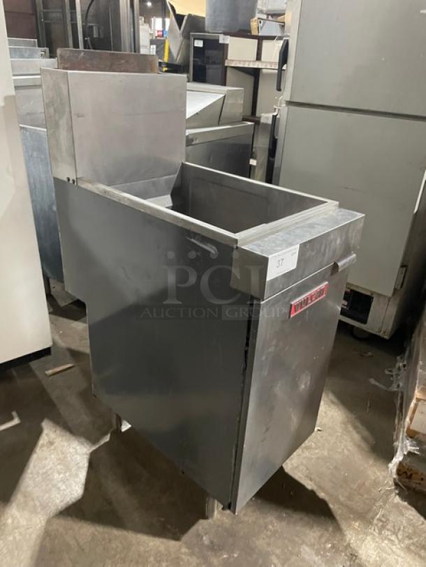 Vulcan LG400 stainless steel commercial deep fat fryer, natural gas powered, with backsplash, on legs, SN: DV1048513.