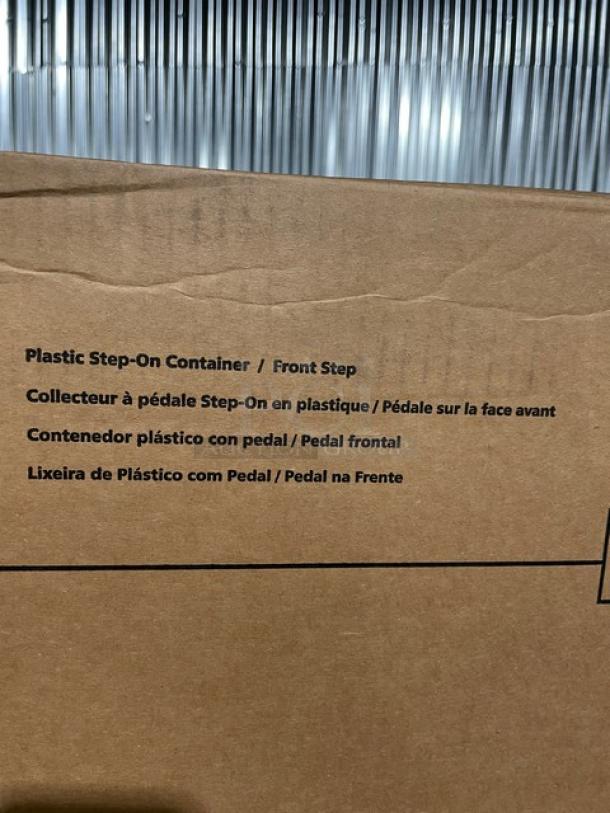 Rubbermaid Slim Jim 50L/13 Gal. Step-On Trash Can in box. Features multilingual label for front step pedal use.