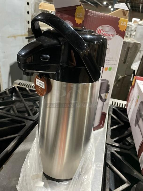 Winco APSP925 air pot, 2.5L, stainless steel, double-wall insulated, new condition, visible label shows model and capacity.