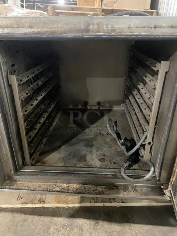 Alto-Shaam 714ESISK commercial combi smoker oven, stainless steel, electric, single stack, 208-240V, visible interior racks.