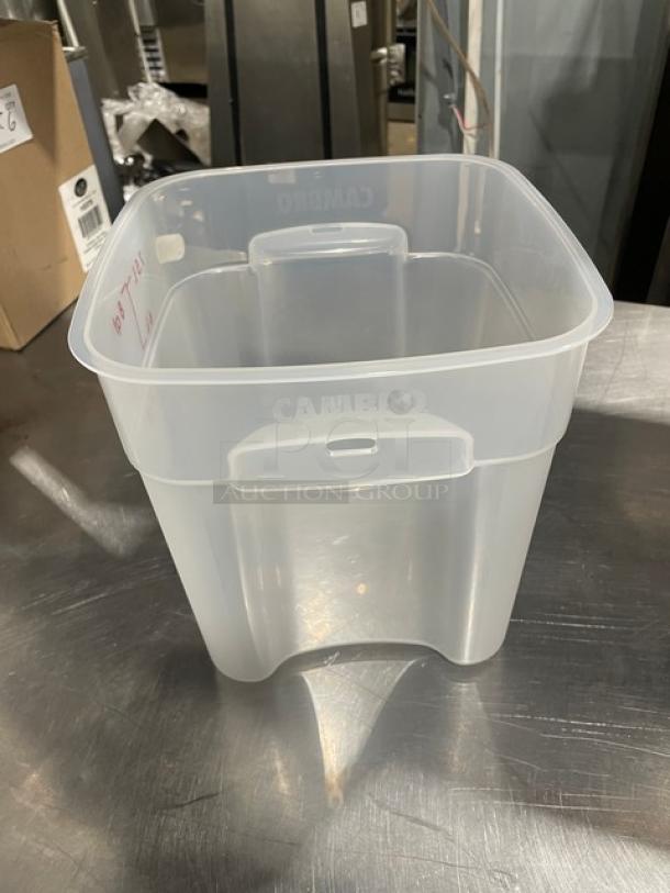 NEW Cambro Commercial Clear 8 Qt. Square Food Container, Model 8SFSPROPP, with handles, mint condition.