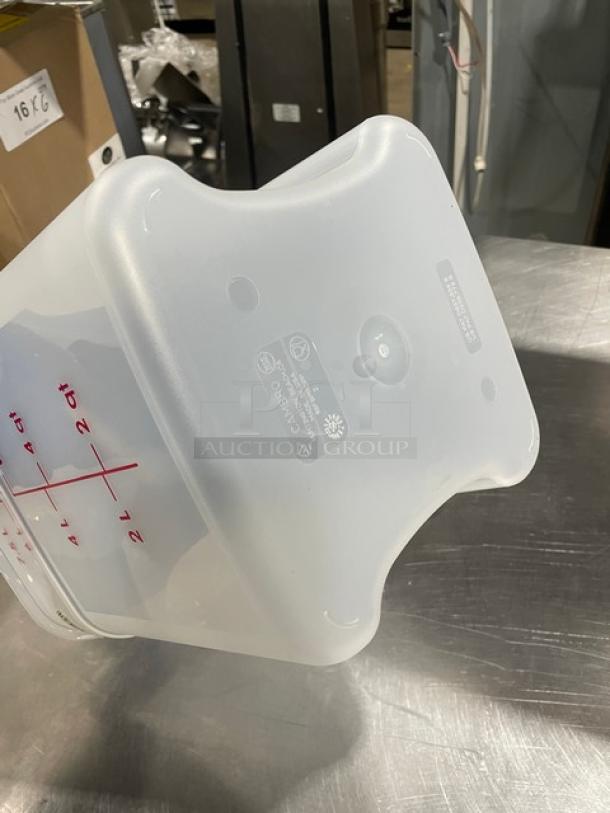 Cambro commercial 8 Qt. clear square food container, model 8SFSPROPP, new condition with handles and measurement markings.