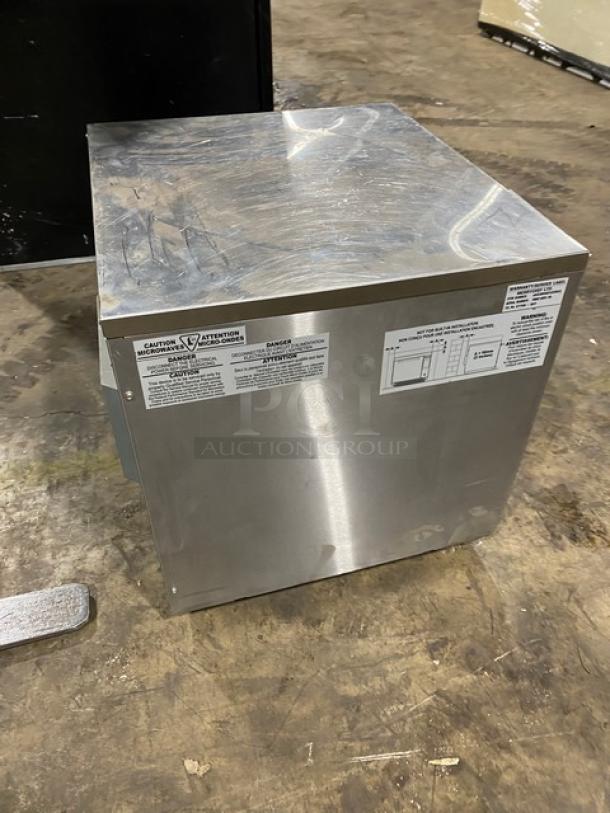 MerryChef 2019 Eikon E3 rapid cook oven, stainless steel, EasyTouch touchscreen, 208/240V, model EikonE3, SN: 1906213091188.