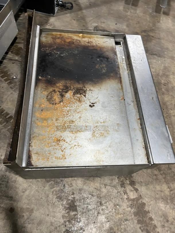 Imperial RG36 stainless steel 36" flat griddle with broiler, cheese melter, up-turned backsplash, natural gas, on legs. Used condition.