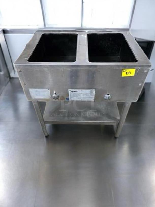 Duke E302SW Electric Steam Table, 2 Wells, superb condition, stainless steel, 208V, fully tested, visible label.