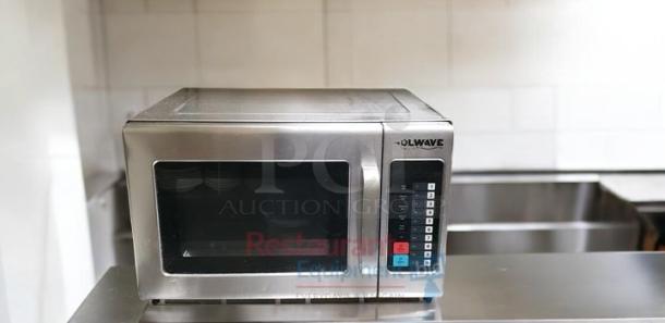Solwave MW1000T commercial microwave in pristine condition, 120V, stainless steel, touchpad controls, fully tested, USA-made.