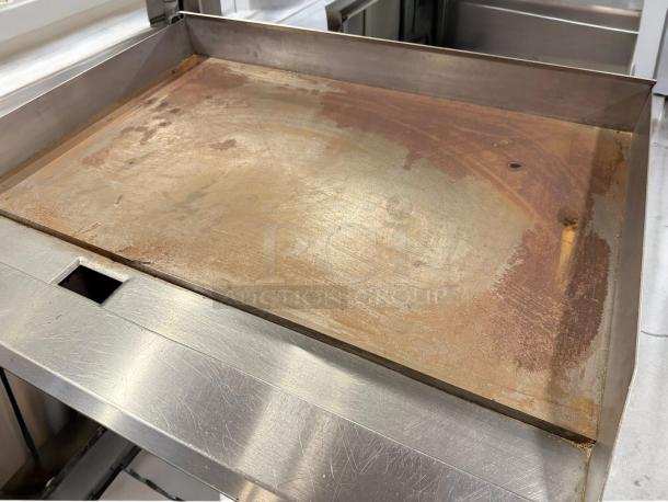 Kintera KG-36 commercial gas griddle, 36-inch, natural gas, prime condition, stainless steel, fully tested and working.