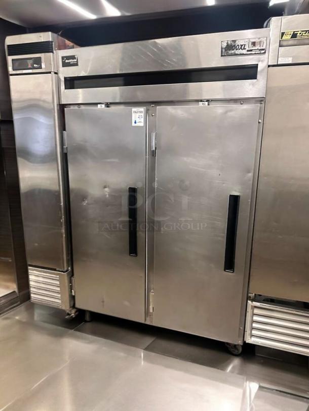 Delfield 6000XL Double Door Reach-In Freezer, superb condition, 115V, fully tested, stainless steel, commercial use.